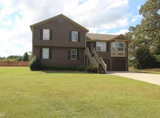 27 Moss Ln, Euharlee, GA 30145