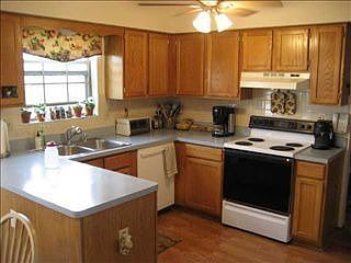 2nd image of 8439 Kingsley Dr
