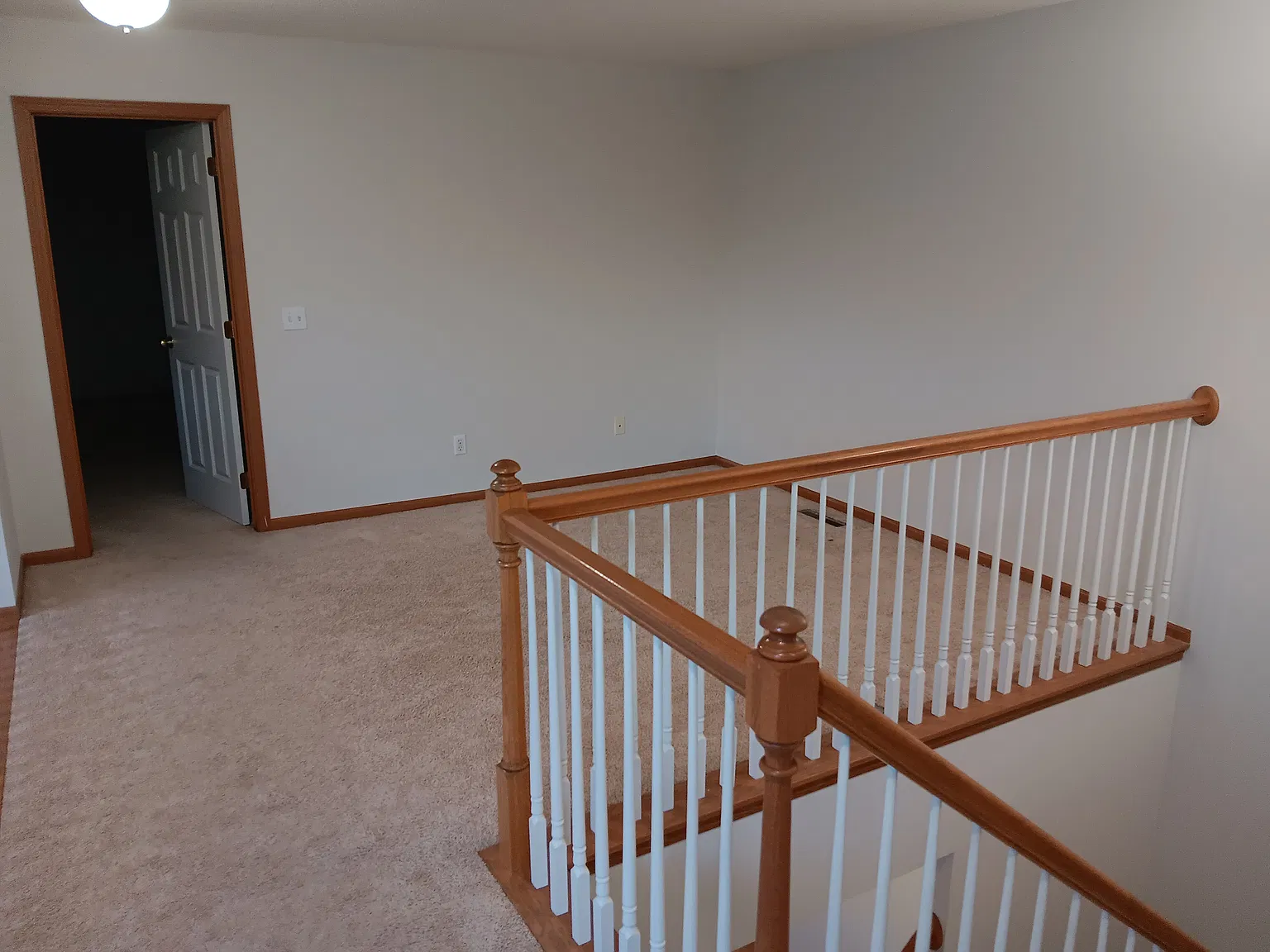 4 bed, 2479 sqft, $2,995 — Photo 3