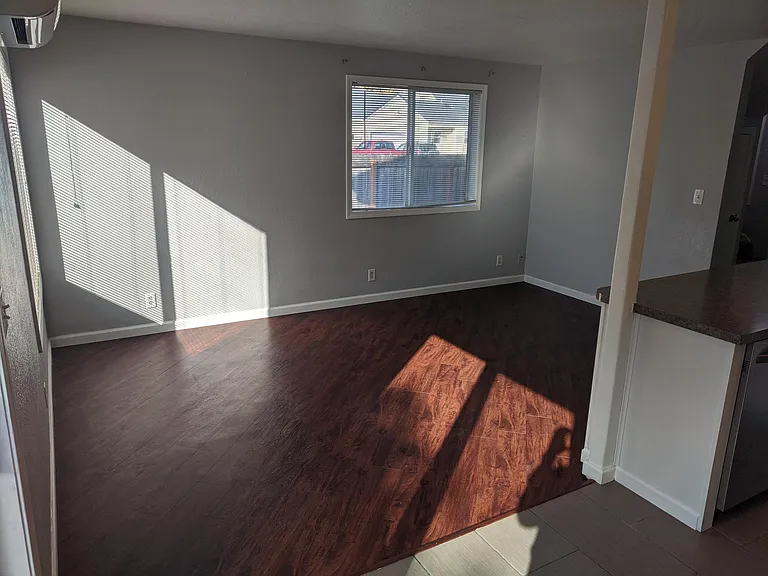 247 S 47th St — Photo 13