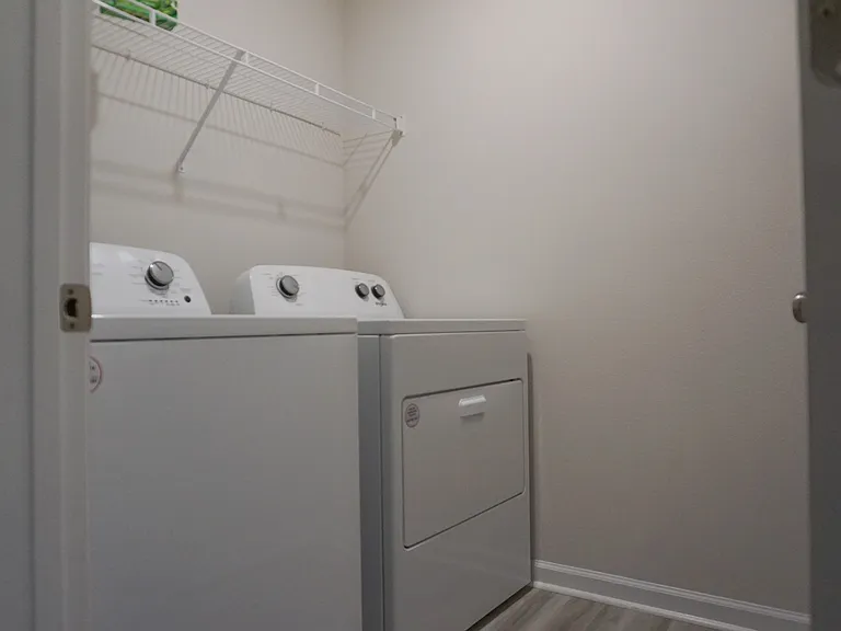 4703 Airmen Dr — Photo 18
