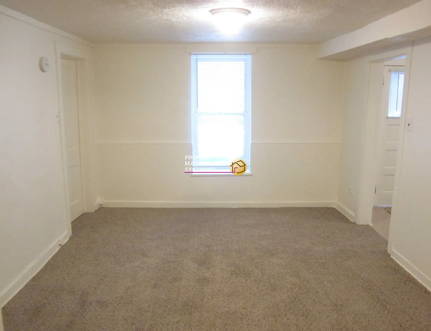 1 Bedroom Avenues Apt on B Street! All Utilities Included! — Photo 3