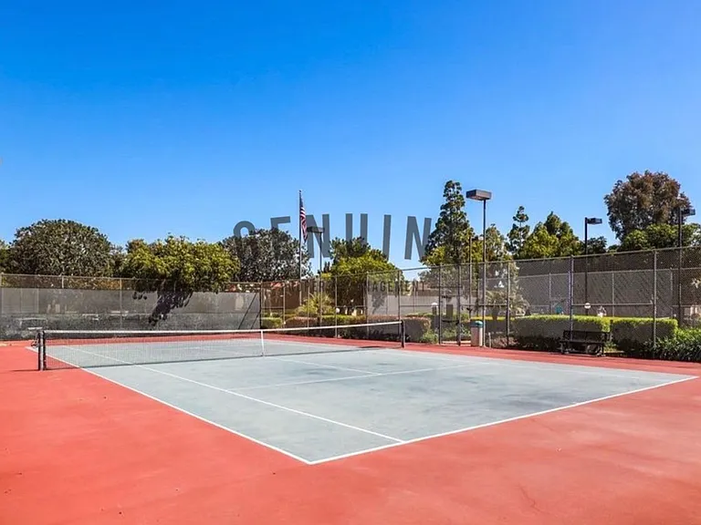 1040 W Macarthur Blvd #50 — Photo 19