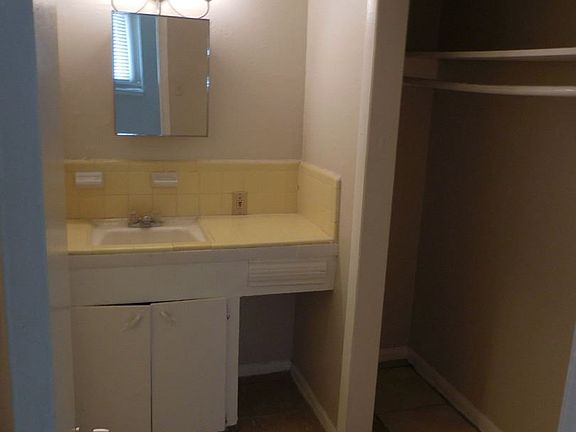 5th image of 7611 Jalna St APT E11