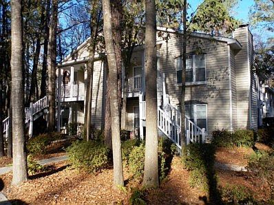 4th image of 2092 S Sherwood Dr APT B9
