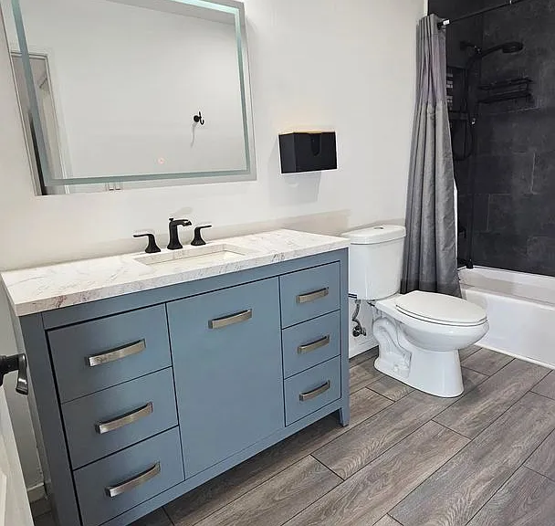 1139 W Badillo St #B — Photo 17