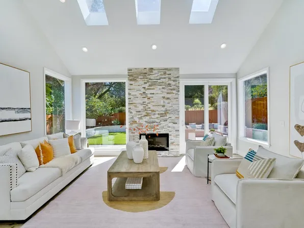 22136 Dean Ct, Cupertino, CA 95014