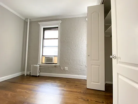 Rented by Nest Seekers International | media 11