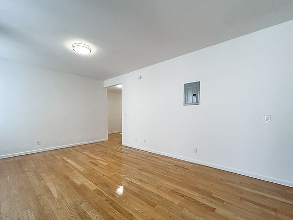 4th image of 601 W 137th St APT 22