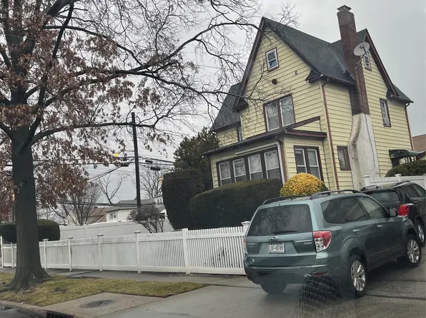 548 Albemarle Road, Cedarhurst, NY 11516