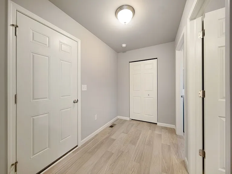 2142 Farm Valley Dr — Photo 11