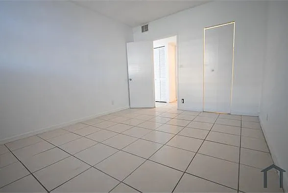801 NW 47th Ave #103 — Photo 4