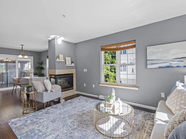 2041 McKenna Blvd, Madison, WI 53711