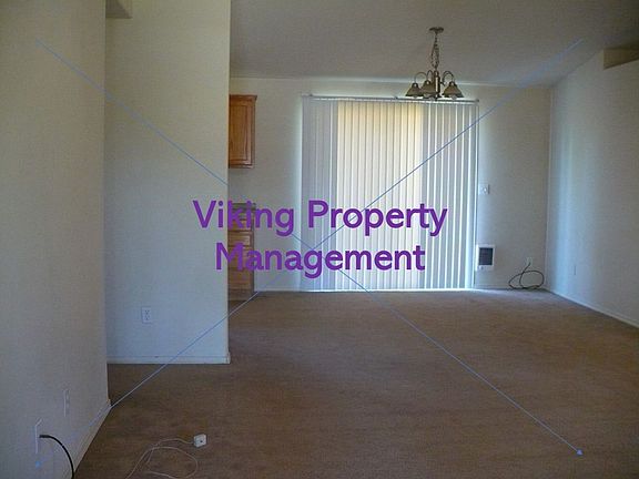 3rd image of 2441 NE Jackalope Ct