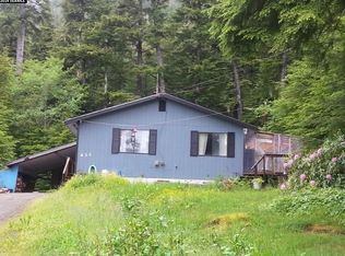 622 Forest Park Dr, Ketchikan, AK 99901