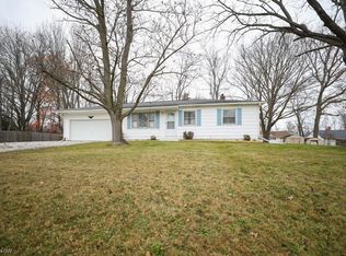 3641 Longfield Rd, Ravenna, OH 44266