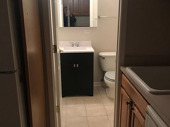 3rd image of 5215 Galitz St APT 1F