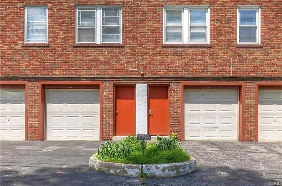 2 bed, 1300 sqft, $2,000 — Photo 3