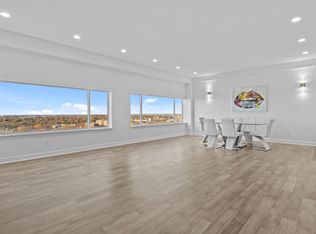 345 W Vine St #2201, Lexington, KY 40507