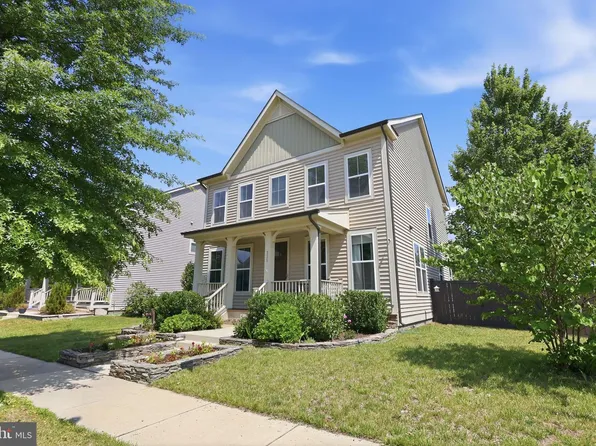 111 Rosemary Ln, Stafford, VA 22554