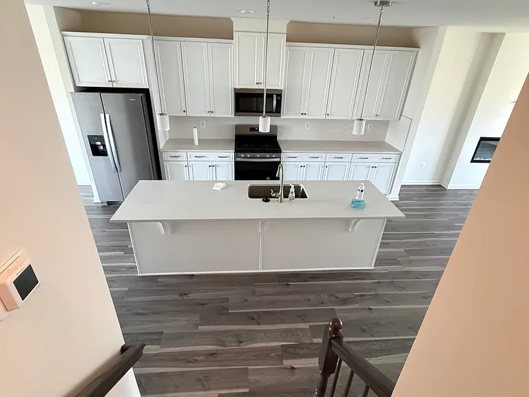7846 Hope Ct — Photo 16