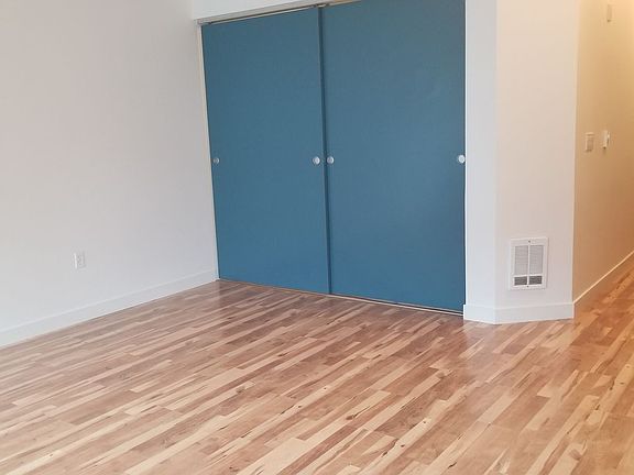 3rd image of 375 Kirkland Ave APT 230