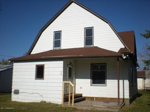 1st image of 412 2nd St S
