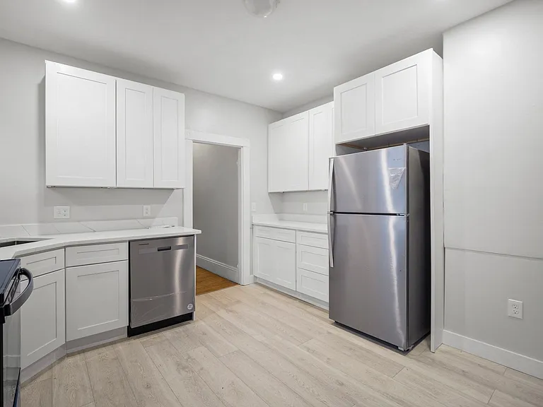 149 Mountain Ave #2 — Photo 2