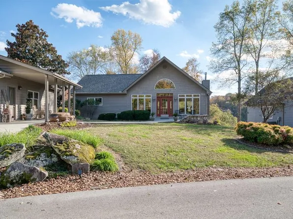 511 Mallard Pointe Rd, Byrdstown, TN 38549