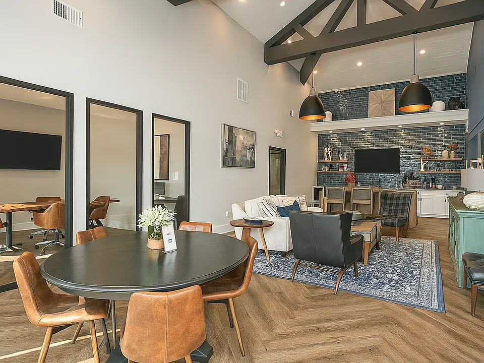 Paragon Luxury Apartments