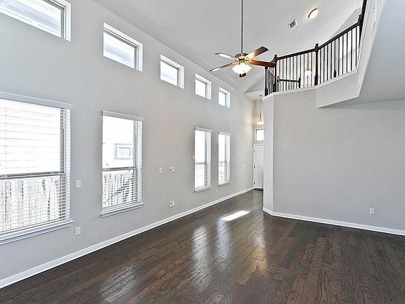 5th image of 9802 Tanglemede St