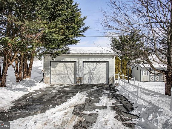 2nd image of 15134 N Young Rd