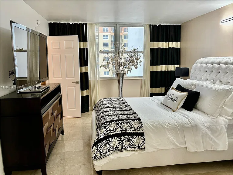 3140 S Ocean Dr #1207 — Photo 11