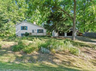 30328 Mountain Ln, Waterford, WI 53185