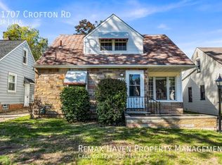 11707 Crofton Rd, Garfield Heights, OH 44125
