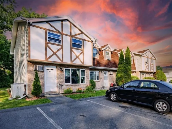 945 Riverside Dr APT 8A, Methuen, MA 01844