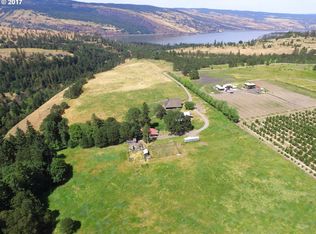 1140 Quartz Dr, Mosier, OR 97040