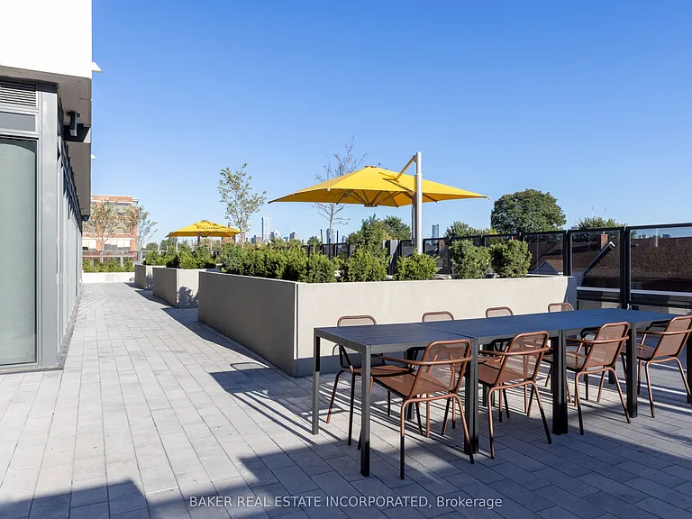 740 Dupont St #707 — Photo 10