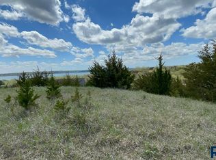 154 N Baycliffe Dr, Yankton, SD 57078