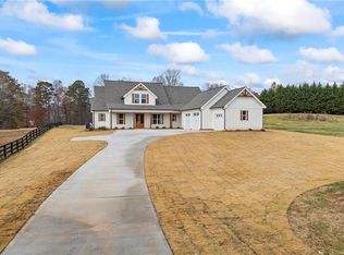 4312 Green Hl, Gainesville, GA 30506