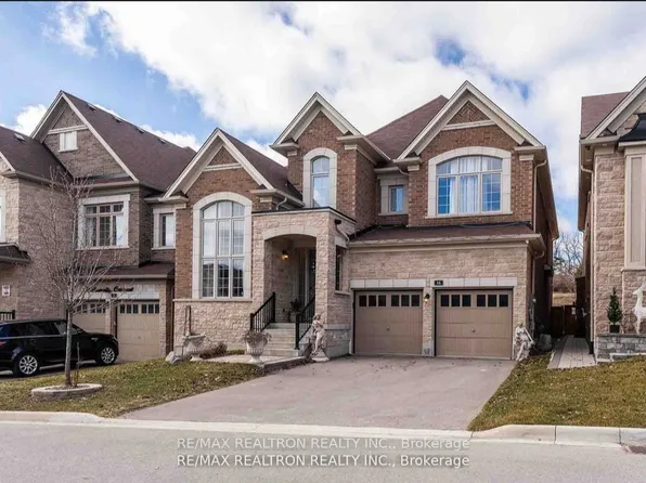 16 Prunella Cres, East Gwillimbury, ON L9N 0S7