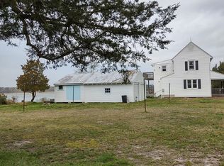 19568 Quinby Bridge Rd, Painter, VA 23420