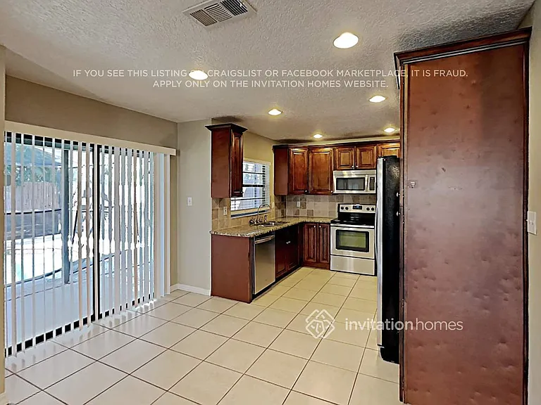 4313 Ellenville Pl — Photo 8