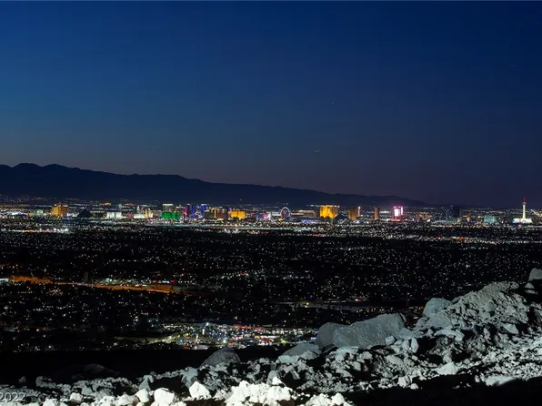 623 Grand Rim Dr, Henderson, NV 89012