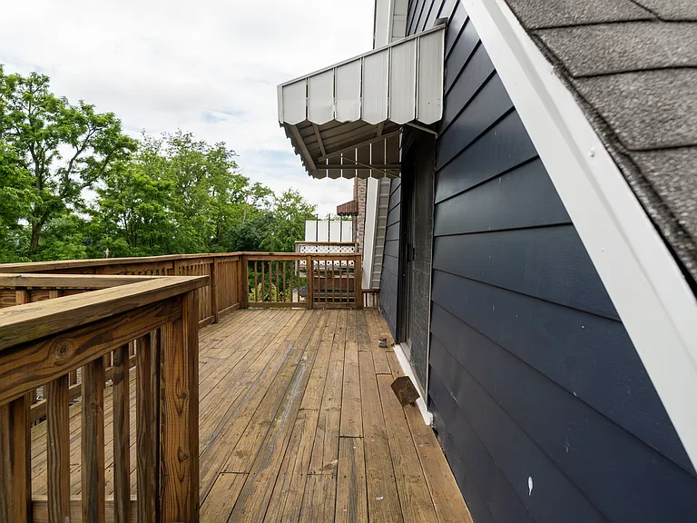 165 Kendall Ave — Photo 6