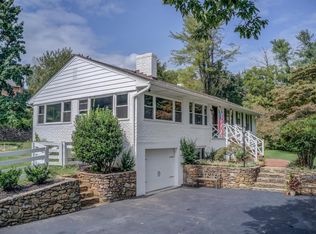 4821 Cave Spring Ln, Roanoke, VA 24018