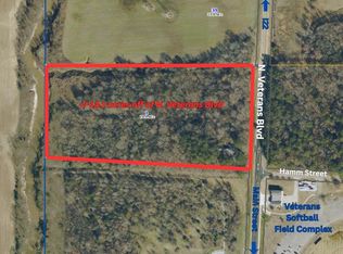 N Veterans Memorial Blvd, Tupelo, MS 38804