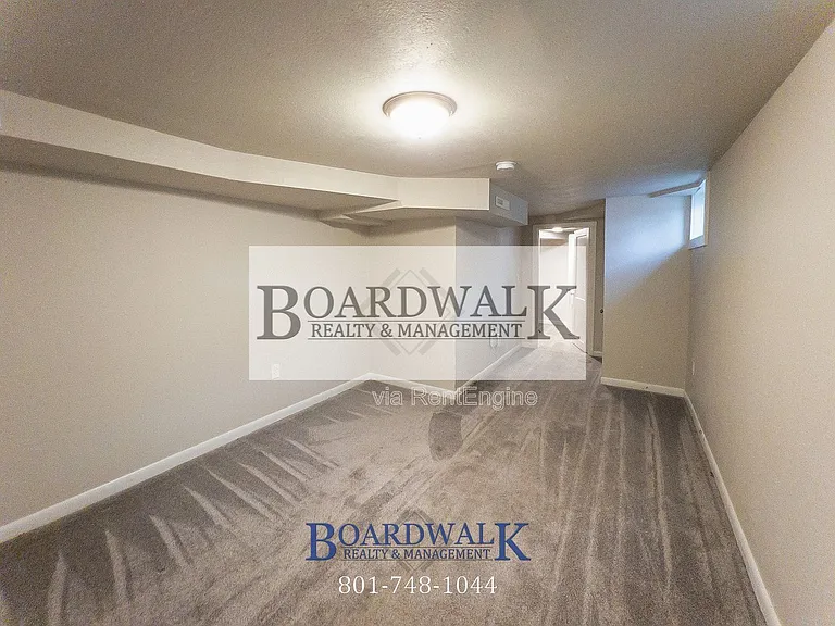 34 Glenwood Ave #BASEMENT — Photo 17