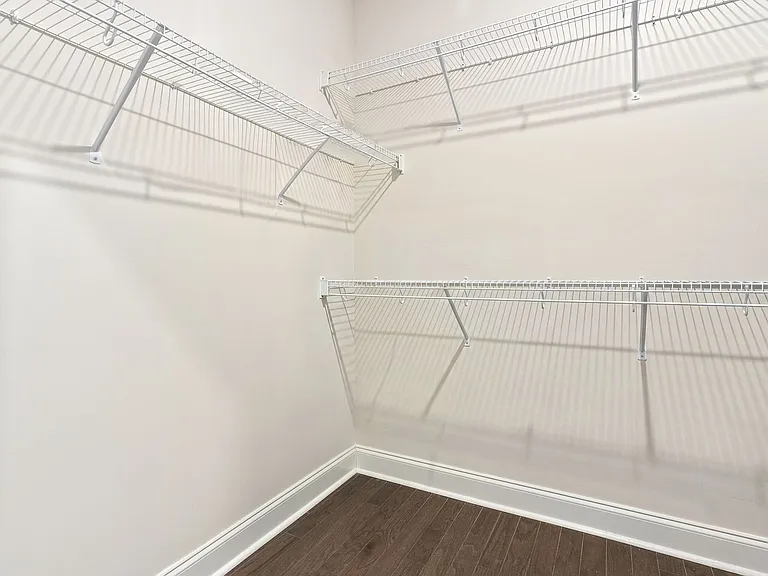 826 Clear Spring Dr — Photo 14
