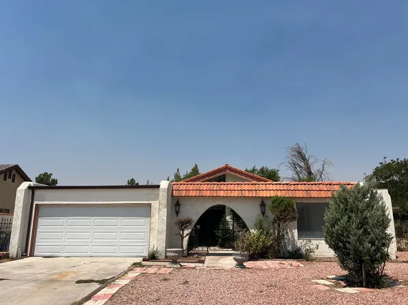 13850 Dahlgren Dr, Victorville, CA 92395